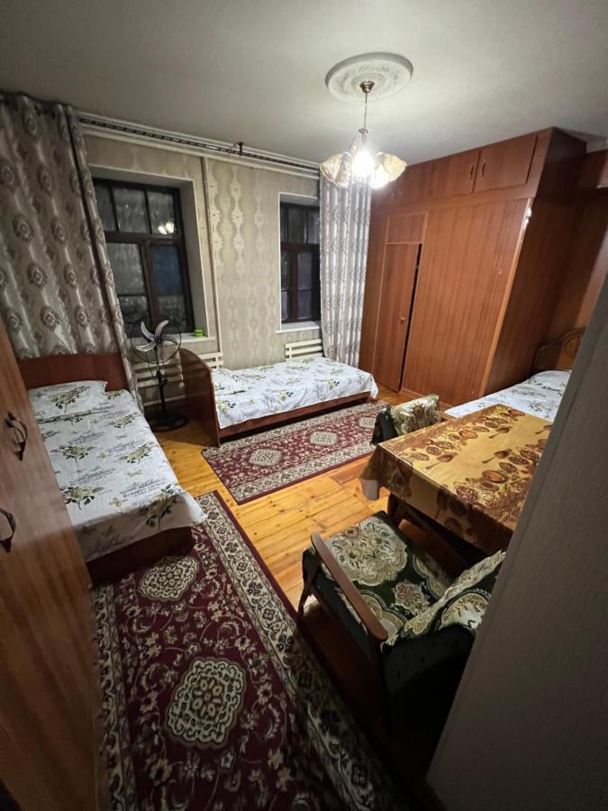 Lovely Home Osh Bagian luar foto
